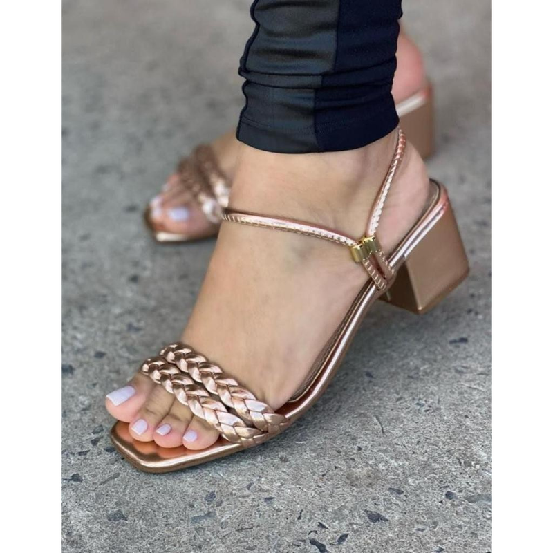 Sandalia Feminino / saltinho Médio Confortável e Ajustável